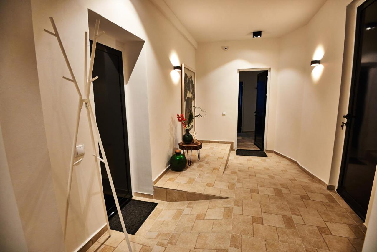 Metropole Apartments Royal Residence Bukarest Exterior foto
