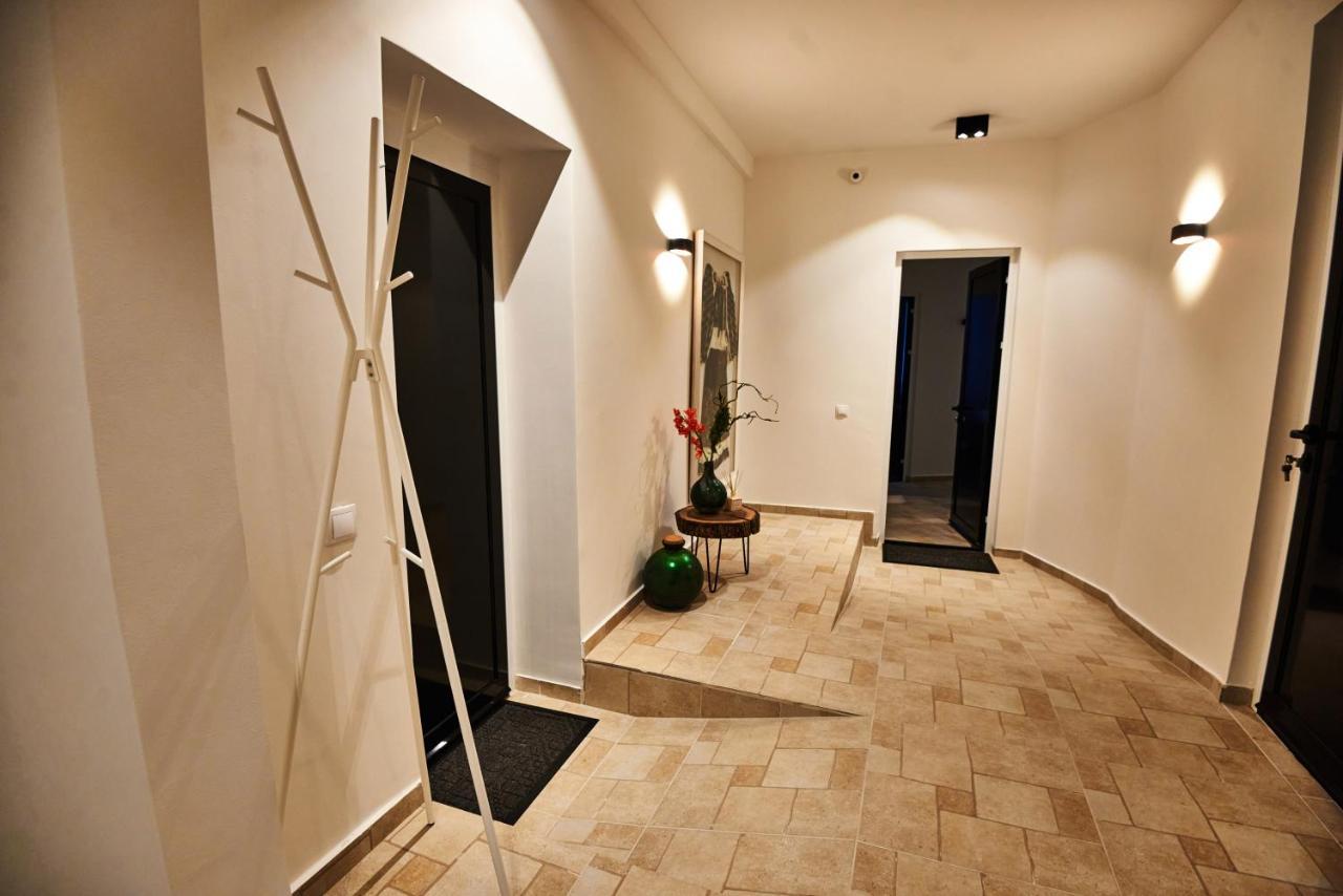 Metropole Apartments Royal Residence Bukarest Exterior foto