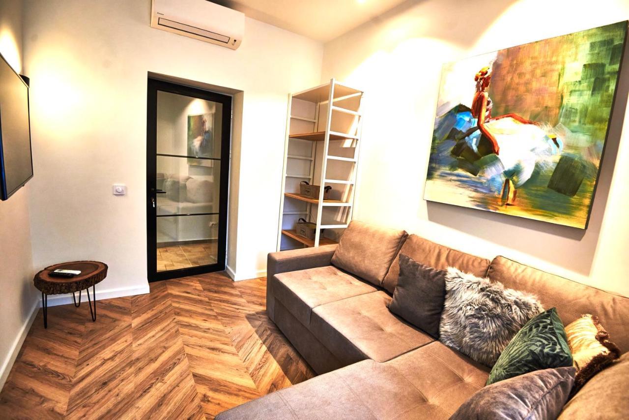 Metropole Apartments Royal Residence Bukarest Exterior foto